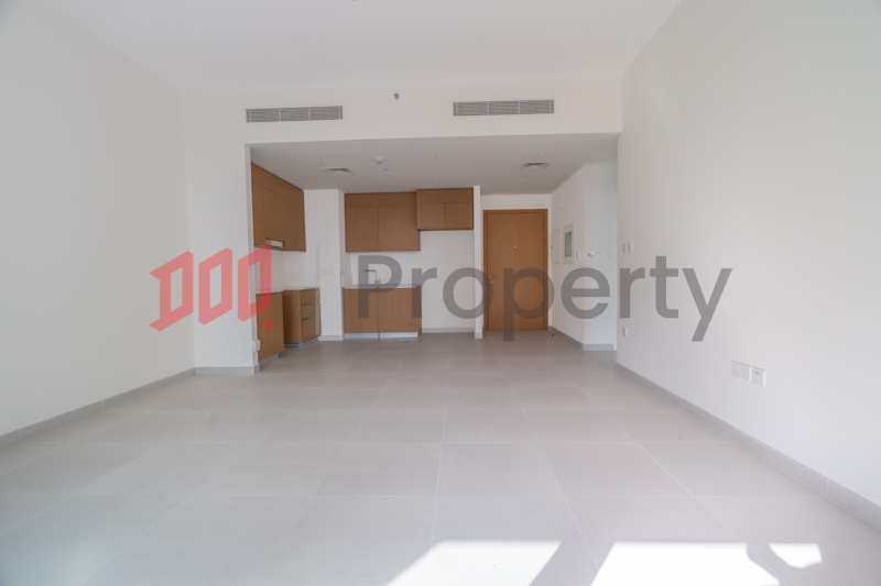 Gorgeous Luxury Building in the Heart of Creek